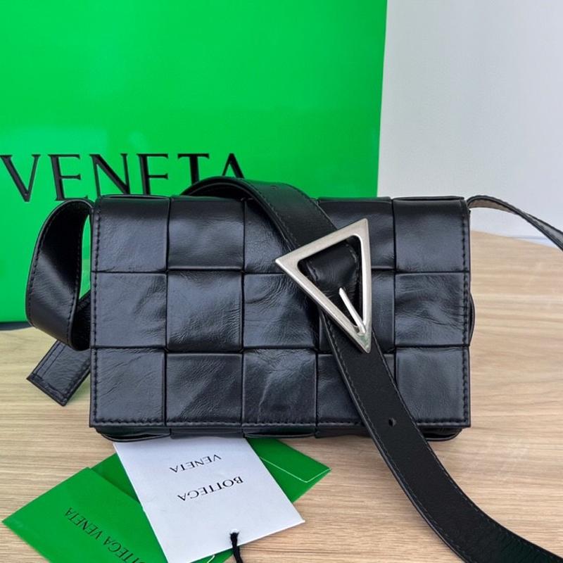 Bottega Veneta Handbags 717587 black